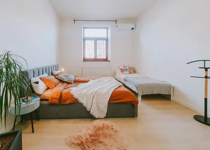 Priestranny V Centre *